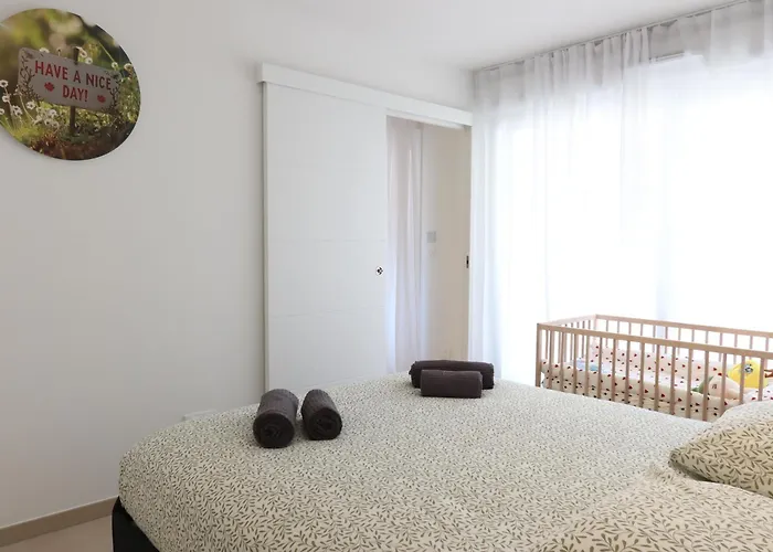 Time - Chic With Sunny Terrace, Port * Nizza