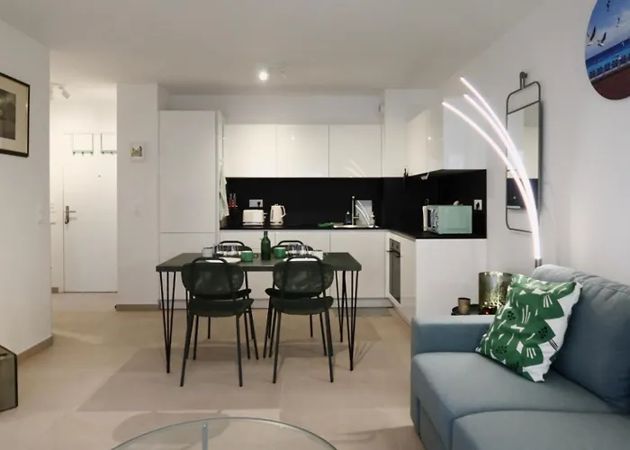 Apartman Time - Chic With Sunny Terrace, Port Nizza